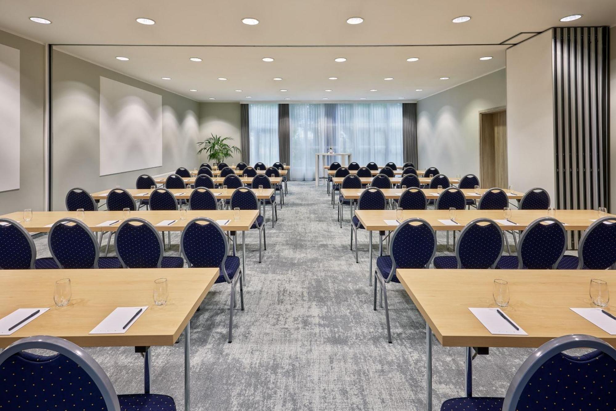 Courtyard By Marriott Dortmund Hotel Ngoại thất bức ảnh