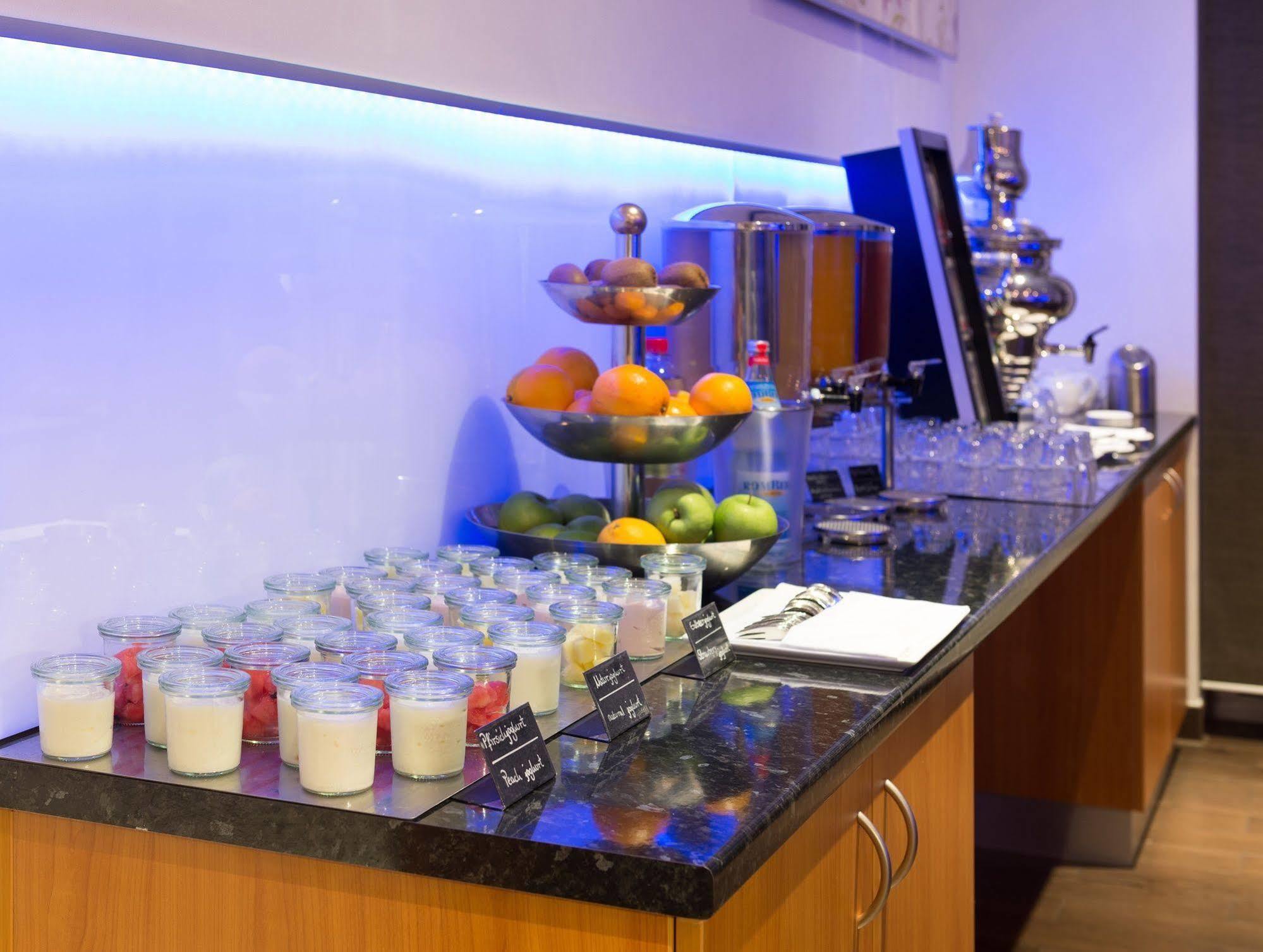 Courtyard By Marriott Dortmund Hotel Ngoại thất bức ảnh